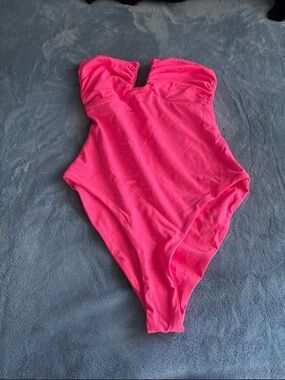 Susana Monaco One piece and matching Sarong! Gently used!